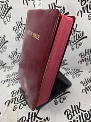 Holy Bible KJW New King James Version Old and New Testaments Bonded Leather RED