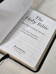 The Holy Bible (New International Version) Compact Pocket Bible Zondervan Book
