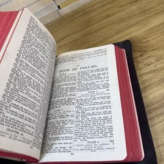 Holy Bible KJV – John C. Winston / International Series Self Pronouncing