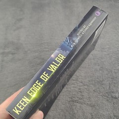 Keen Edge of Valor Libri Valoris Book Three Many Stories From Different Authors