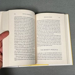 Digital Minimalism: Choosing a Focused – Hardcover, by Newport Cal – VERY GOOD