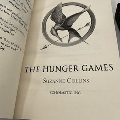 The Hunger Games Trilogy Scholastic Boxed Set Slipcase Suzanne Collins