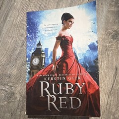 Kerstin Gier Ruby Red Trilogy 3-Book Paperback Set Square Fish (2012) Bonus
