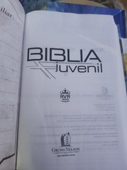 Biblia Juvenil : Con ayudas para el estudio by Grupo Nelson Staff, RVR 1960-…