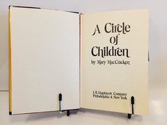 MacCracken, Mary – A Circle of Children – 1973 – 1st/HC/DJ
