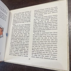 ROY NORRY, VIRUS HUNTER IN AUSTRALIA, SIR MACFARLANE BURNET. HARDCOVER 1966