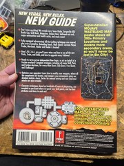Fallout: New Vegas Official Game Guide by Prima Games Paperback 2010