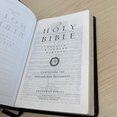 ESV Classic Thinline Bible Genuine Leather Black English Standard Version