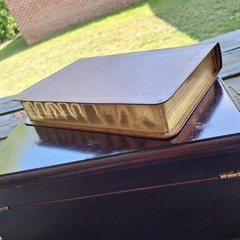 HOLY BIBLE ROYAL SOVEREIGN WORLD KJV BURGANDY GENUINE BONDED LEATHER RED LETTER