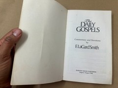 The Daily Gospels F. LaGard Smith 1988 New Intl Version Devotional