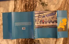 Holland Living With Water 2004 1sr Ed. Scriptum Publisher Preowned Condition VG+
