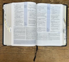 NKJV Study Bible, Premium Bonded Leather, Black, Comfort Print: The Complete Re,