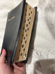 1963 Holy Bible KJV Self-Pronouncing Edition, Red Letter National Bible Press LN