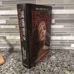 The Very Best of Best New Horror – Jones – Signed Limited 261/300 Earthling HCDJ
