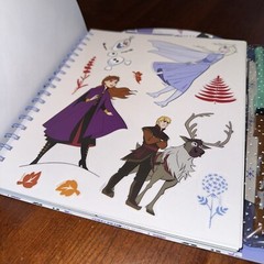 Frozen Spiral Activity Color & Erase 5 Pages Clings – Included Dry Erase Markers