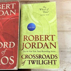 Lot of 5 Robert Jordan / Wheel of Time Fantasy Book Lot (Mixed titles)