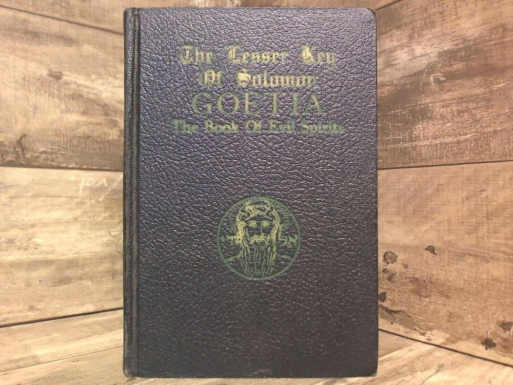 Lesser Key of Solomon Goetia, The Book of Evil Spirits 1916 by De Laurence, Dr.