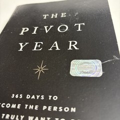 The Pivot Year Paperback Brianna Wiest : Good Condition (Genuine)