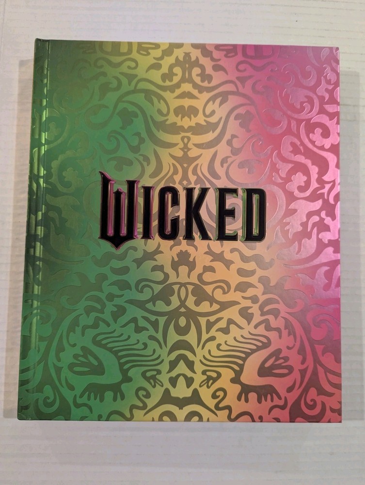 WICKED: The Official Visual Companion (Hardcover)