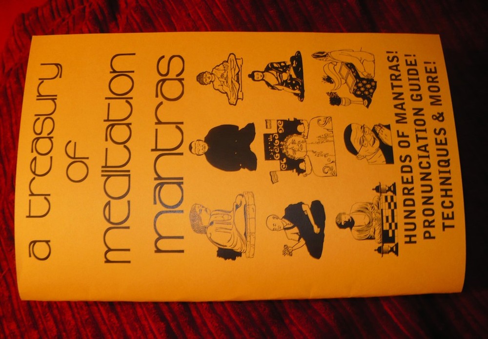A TREASURY OF MEDITATION MANTRAS book techniques Buddhism 100’s OF RARE MANTRAS!