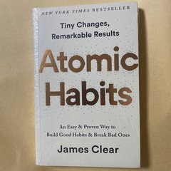 Foreign book Atomic Habits by James Clear: One habit that grows with compound