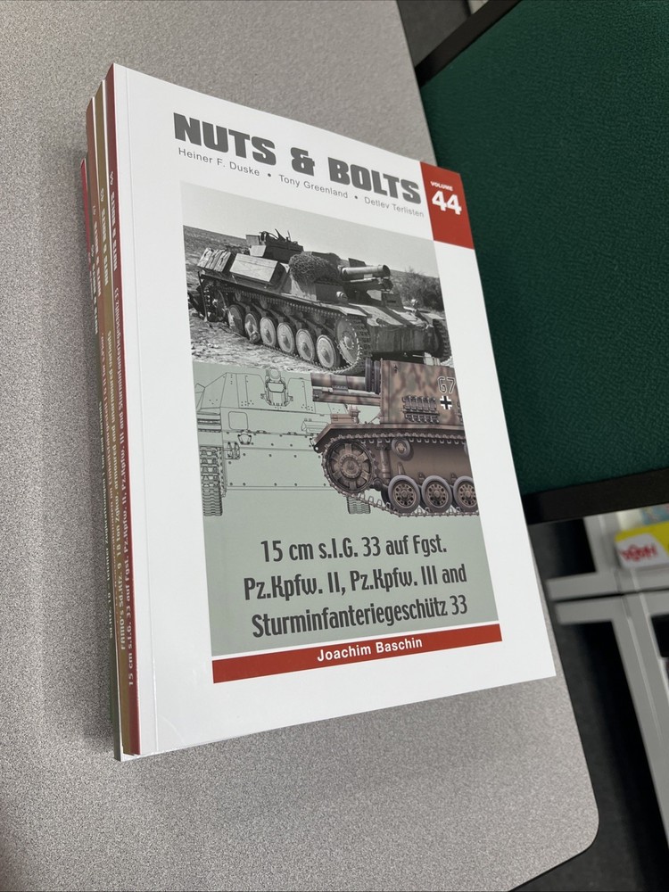 Nuts & Bolts Vol.44: 15cm s.I.G. 33 Pz.Kpfw. II / III