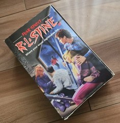 RL Stine Fear Street Box Gift Set 2 Books Surprise Party Ski Weekend Fire Game