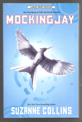 2012 Suzanne Collins Mockingjay Large Print Hunger Games Trade Paperback Book