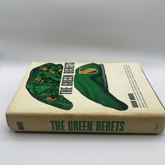 SIGNED THE GREEN BERETS-U.S. Army Special Forces-ROBIN MOORE 1965 1st/4th HC/DJ