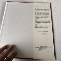 „Elvis His Life From A to Z” Hardcover 620 pages By Fred Worth Steve Tamerius
