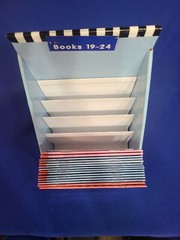 Lot of 15 PHONICS READERS + Storage Container / Scholastic Grades K-1, LN