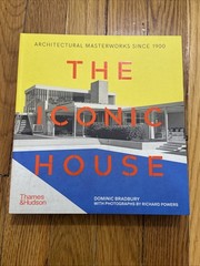 The Iconic House Dominic Bradbury Softcover Thames & Hudson