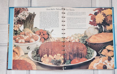 Betty Crocker Hostess cookbook 1970 illustrated & photos 168 pages variety menus