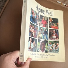 Aging Well Guide James F Fries Addison-Wesley 1989 Paperback Illustrated Vintage