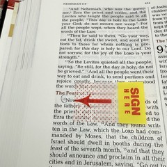 Jeremiah Study Bible NKJV HC Book New King James Version Signed by Author LOOK