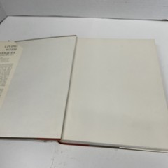 Living with Antiques, Treasury of Private Homes in America Alice Winchester 1963