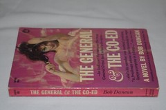 THE GENERAL AND THE CO-ED BY BOB DUNCAN POPULAR LIBRARY EDITION PAPERBACK 1963
