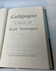 GALAPAGOS, A Novel by Kurt Vonnegut First Edition, 1985 Hardcover Dust Jacket