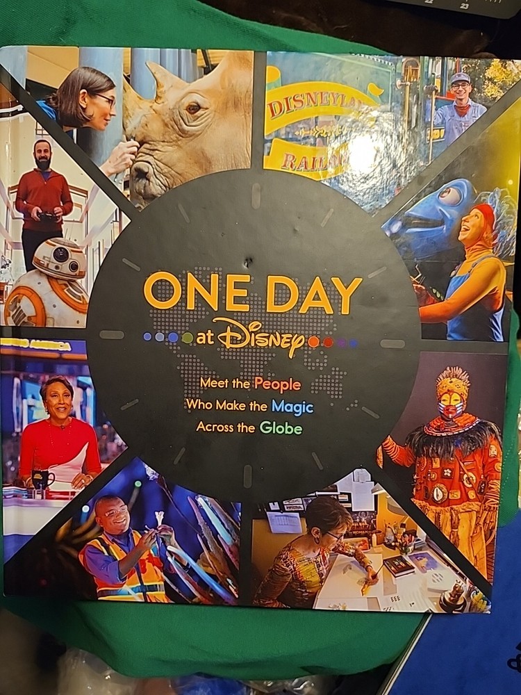 Disney Editions Deluxe Ser.: One Day at Disney : Meet the People Who Make the…