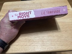 Right Move by Liz Tomforde (2025, Trade Paperback)