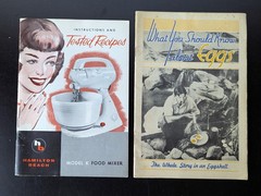 Lot of 10 Cookbook Pamphlets Vintage 1930s – 1960s * Culinary Arts Mystery Chef