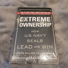 Extreme Ownership : How U. S. Navy SEALs Lead and Win – New – Sealed – Military