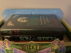 Wicked Books Maguire& Son Of Witch&Limited Edition Pin Sealed New In Package Set