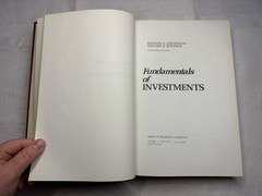 Fundamentals of Investments Stevenson Jennings 1976 West Publishing Co. + Manual