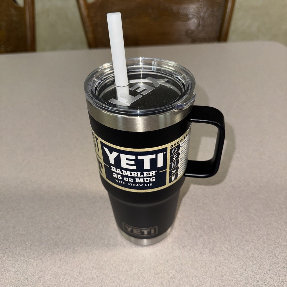 Yeti-Rambler 25 oz Mug w/Handle & Straw – Black-New