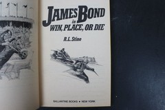 James Bond in Win, Place, or Die R.L. Stine 1985 First Ed Find Your Fate PB