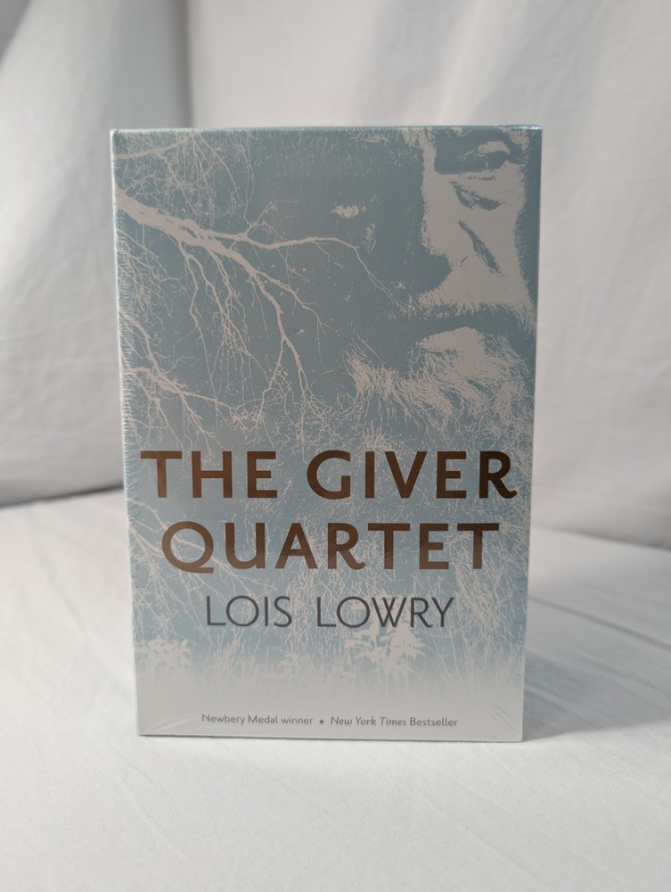 The Giver Quartet Box Set Lois Lowry 4 Books Paperback New Sealed
