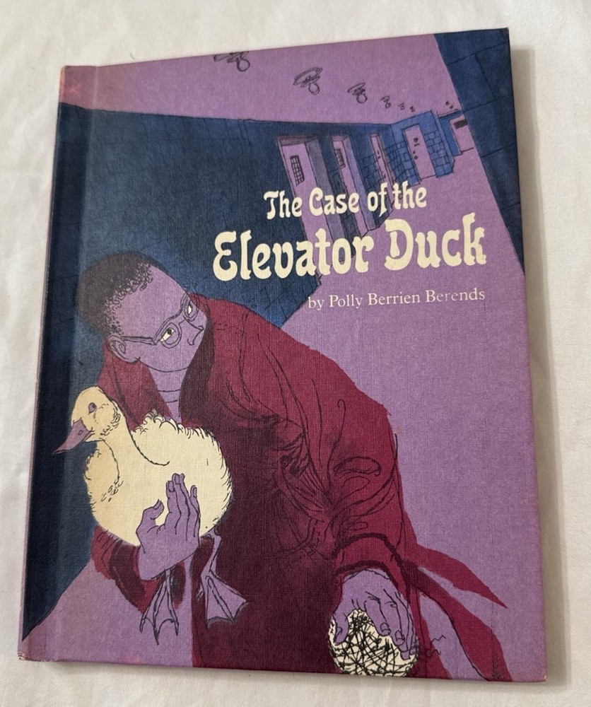 1973 „The Case Of The Elevator Duck” by Polly Berrien Berends Hardcover Book