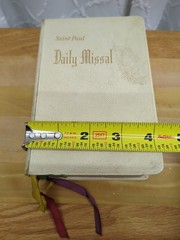 Saint Paul Daily Missal by Daughters of St Paul Leather-bound 1960 White