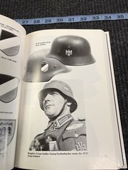 The History of the German Steel Helmet 1916=1945 Bk-b93